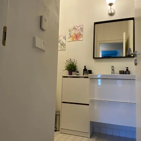 Location New Designer With Terrace